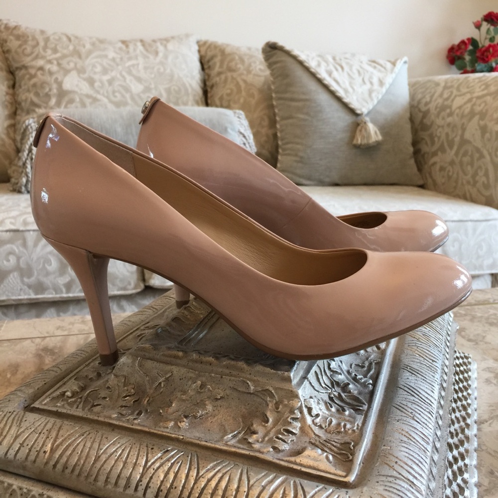 Michael Kors Nude Heels, Size 7